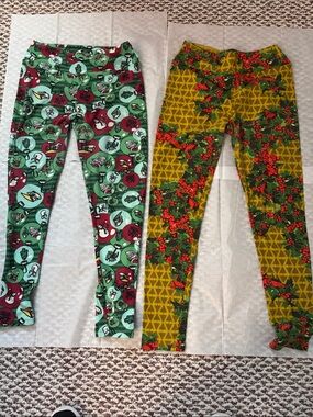 LuLaRoe Green and Yellow Holiday Print Leggings